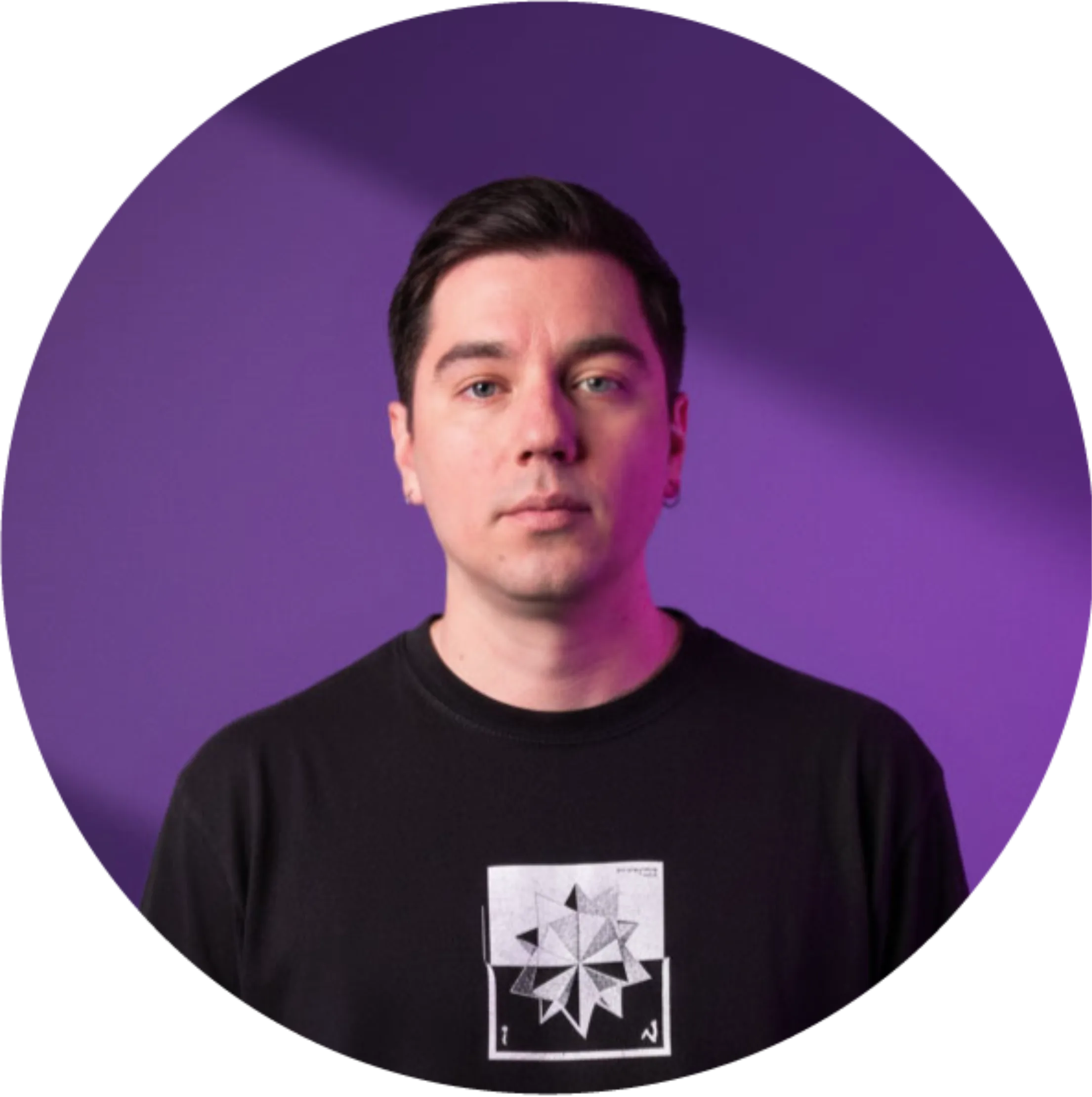 Diego Corral Orellana — Director de Creatividad y Arte